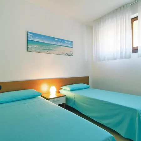 - Isr05100b-cya Appartement Villasimius