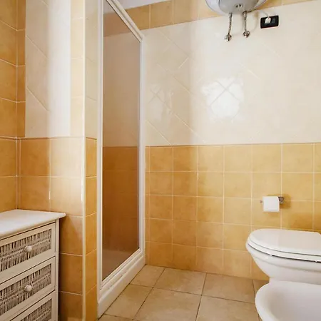 - Isr05100b-cya Appartement